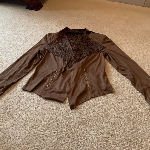 Tan suit - Picture 6 of 7